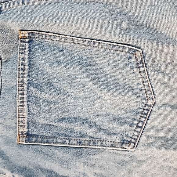 Nordstrom Medium Light Wash Mom Jeans, Size 16 - Picture 7 of 16